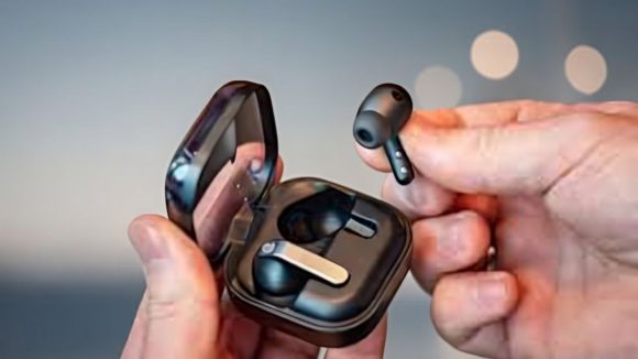 Galaxy Buds 4 Pro: శాంసంగ్ కొత్త టెక్నాలజీ ఇయర్ బడ్స్ లాంచ్.. హెడ్ జెస్చర్ కంట్రోల్స్‌, 30 గంటల బ్యాటరీ, ఇంకా