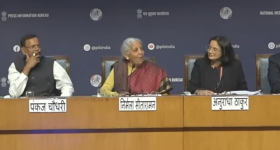Budget 2026: బడ్జెట్ లో మిడిల్ క్లాస్ వాళ్లకు ఏముంది?.. విలేకరి ప్రశ్నకు నిర్మలమ్మ రియాక్షన్ వైరల్