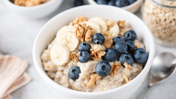 Oats Benefits: ఓట్స్ తింటే నిజంగా బరువు తగ్గుతారా? చాలామందికి తెలియని అసలు నిజం ఇదే!