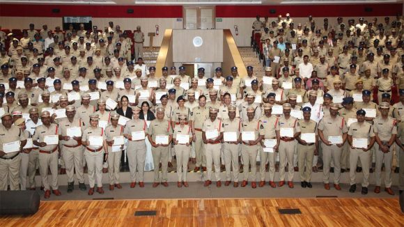 Extra Mile Awards: నగర చరిత్రలో ఇదో మైలురాయి.. పోలీసులకు ఎక్స్ ట్రా మైల్ పురస్కారాలు