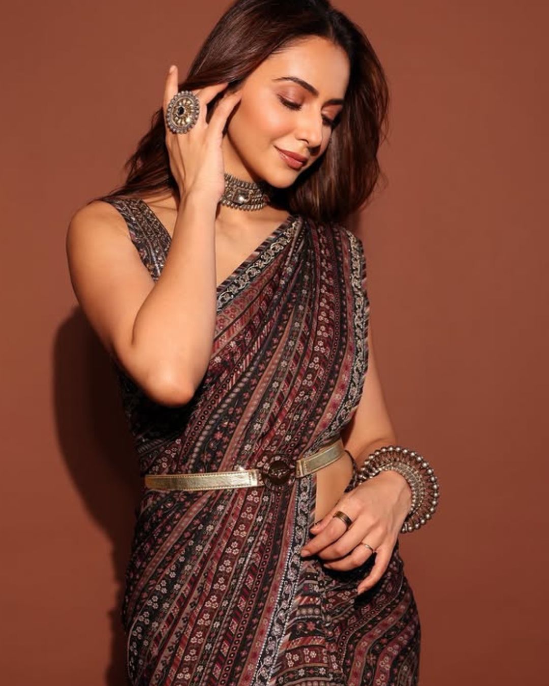 Rakul Preeth Singh : అబ్బా.. చీరలో రకుల్ ఎంత అందంగా ఉందో..రెండు కళ్లు చాలట్లేదు మావా..