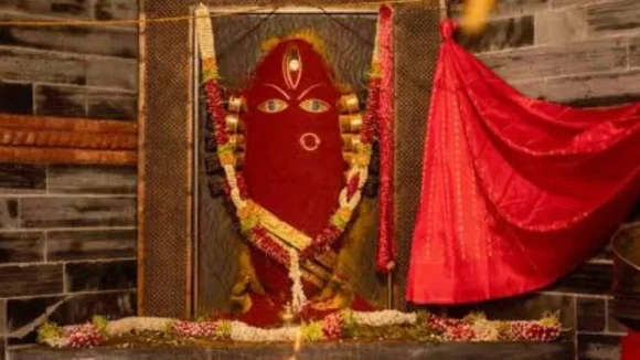 Devotional news: నవరాత్రి పూజల నుంచి నిత్యార్చన వరకు.. ఎరుపు రంగుకు ఎందుకంత ప్రాముఖ్యత