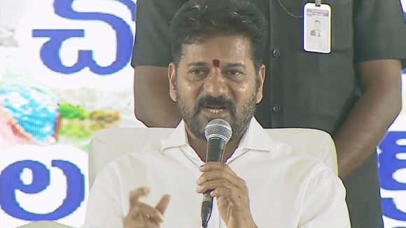 CM Revanth Reddy: నీటి హక్కుల విషయంలో రాజీ పడబోం.. పక్క రాష్ట్రాలతో చర్చలకు సిద్ధమన్న ముఖ్యమంత్రి