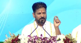 CM Revanth Reddy: ఆ వార్తల్లో వాస్తవం లేదు.. అపోహలు నమ్మొద్దు.. భూపాలపల్లి గడ్డపై రేవంత్ క్లారిటీ!