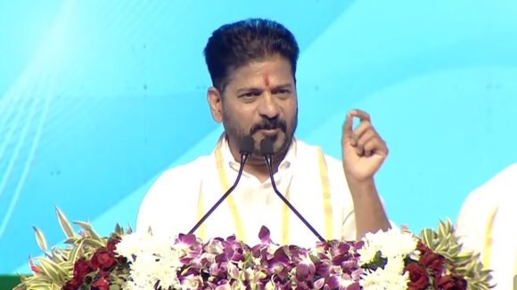 CM Revanth Reddy: ఆ వార్తల్లో వాస్తవం లేదు.. అపోహలు నమ్మొద్దు.. భూపాలపల్లి గడ్డపై రేవంత్ క్లారిటీ!