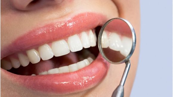 Healthy Teeth: పంటి సమస్యలా ? ఈ టిప్స్ పాటిస్తే బెస్ట్ రిజల్ట్