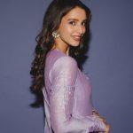 Triptii Dimri: పర్ఫుల్ కలర్ డ్రెస్ లో పరేషాన్ చేస్తున్న తృప్తి.. రెండు కళ్లు చాలట్లేదు..