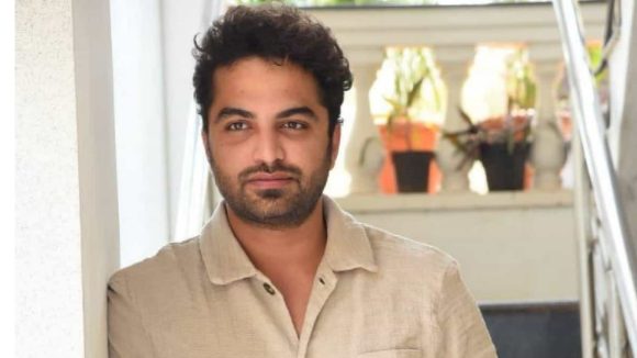 Vishwak Sen: నా అకౌంట్లో రూ. లక్ష చూడటమే కల.. ఆ క్షణం కన్నీళ్లాగలేదు..