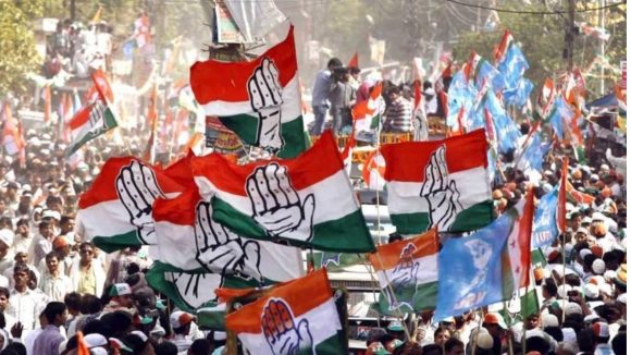 Warangal Municipal Election: ఉమ్మడి వరంగల్ జిల్లాలో కాంగ్రెస్ క్లీన్ స్వీప్.. 12 మున్సిపాలిటీల్లో హస్తం హవా!