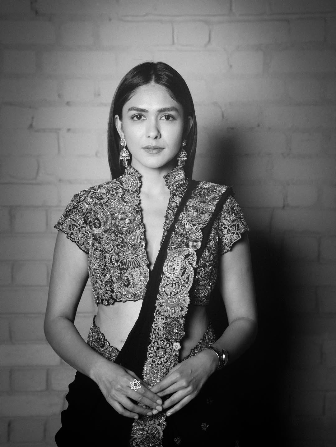 Actress Mrunal Thakur Photo Gallery