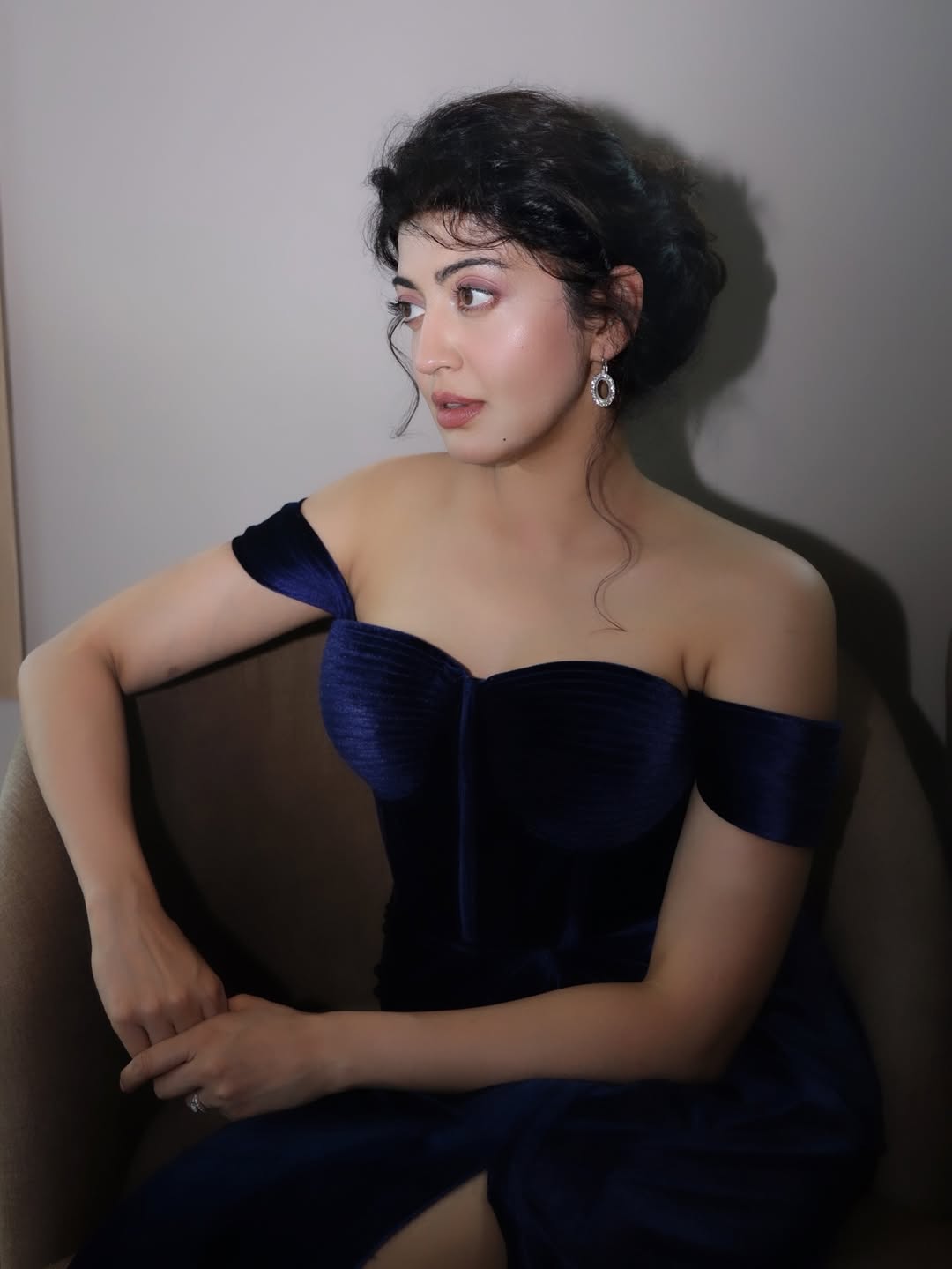 Actress Pranita Subhasg Photo Gallery