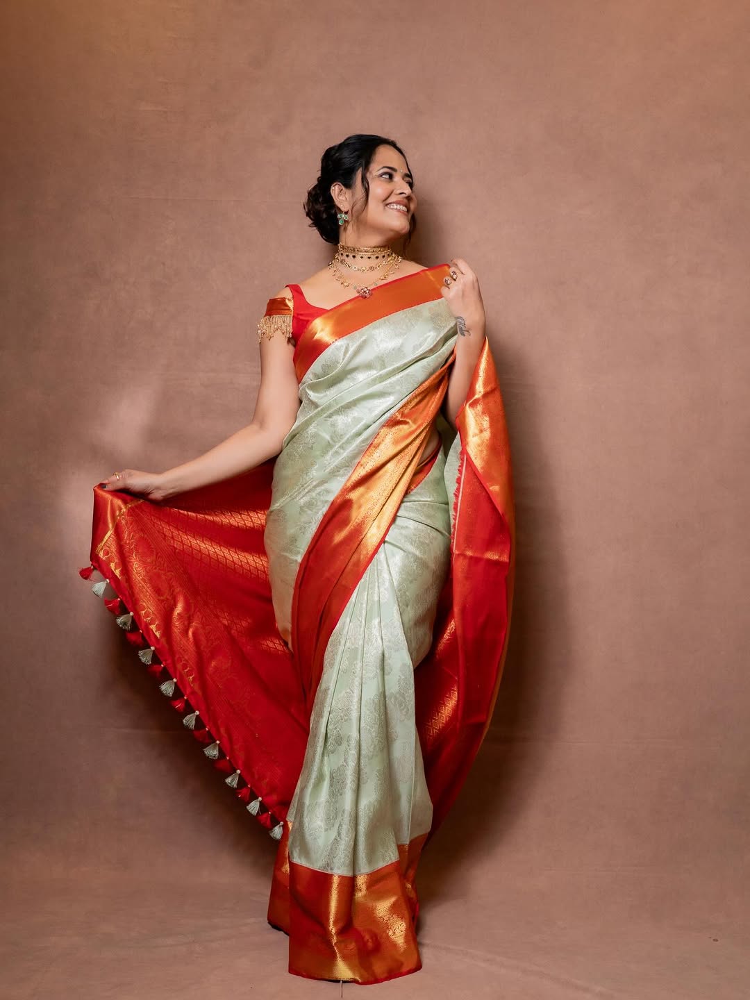 Anasuya Bharadwaj (Image Credit: Instagram) Actress Anasuya Bharadwaj photo gallery