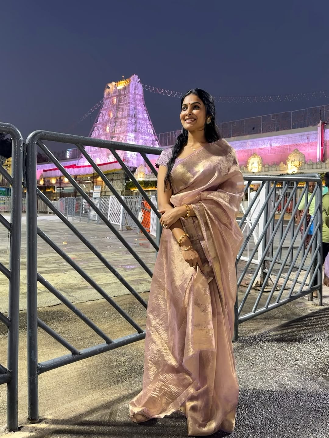 Divi vadthya (Image credit: Instagram) Actress Divi vadthya Photo Gallery