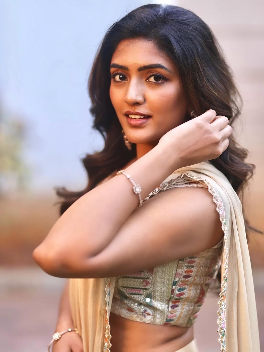 Actress Eesha Rebba Photo Gallery