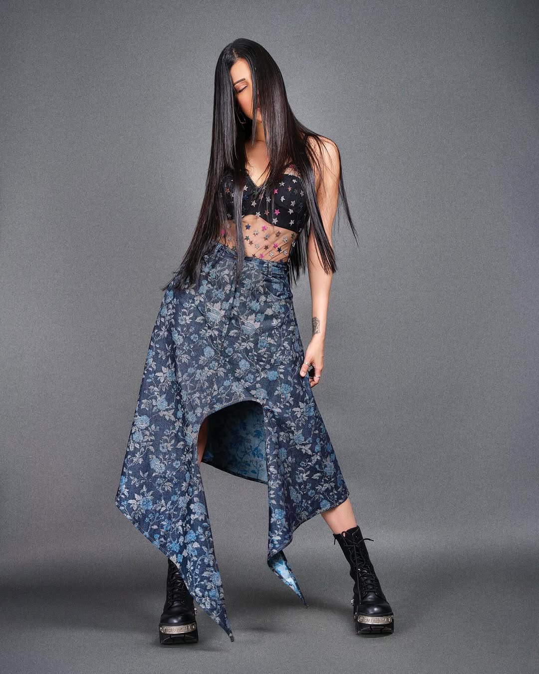 Shruti Haasan(Image credit: Instagram) Actress Shruti Hassan Photo Gallery