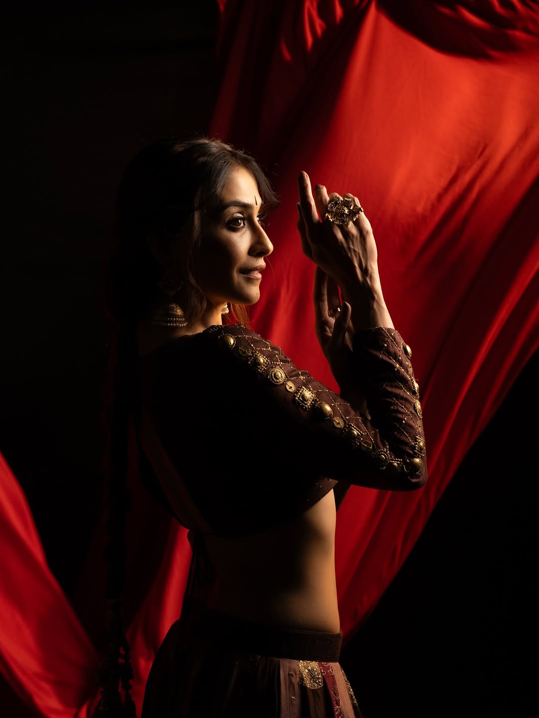 Actress Regena Cassandra Photo Gallery