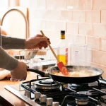 LPG Saving Kitchen Tips: గ్యాస్ త్వరగా అయిపోతుందా? చాలా మంది కిచెన్‌లో చేసే 10 పొరపాట్లు ఇవే!
