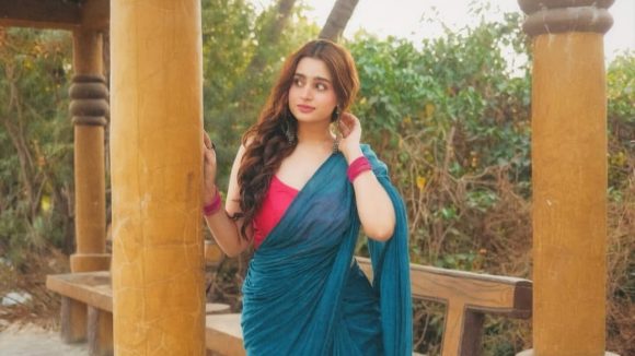 Ayesha Khan: రే** చేస్తామంటూ బెదిరింపులు..  ధురంధర్  బ్యూటీ సెన్సేషనల్ కామెంట్స్!