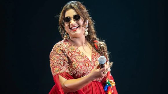 Shreya Ghoshal: పాటలు పాడడం ఆపేస్తా.. శ్రేయ ఘోషల్ షాకింగ్ నిర్ణయం..