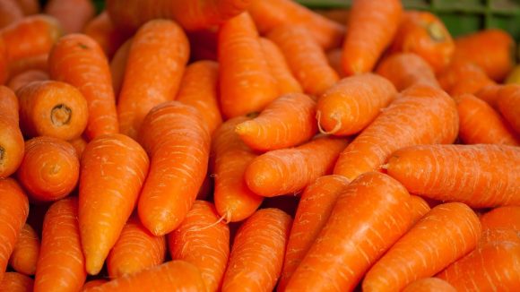 Carrot Juice: ప్రతిరోజూ క్యారెట్ జ్యూస్ తాగితే జుట్టు పొడవుగా పెరుగుతుందా?