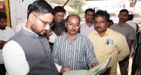 Collector Rizwan Basha: రైతులకు కొరత లేకుండా విత్తనాలు, ఎరువుల సరఫరా చేయాలి : కలెక్టర్ రిజ్వాన్ బాషా