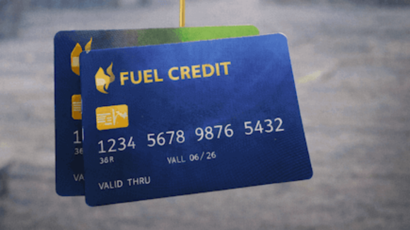 Fuel Credit Cards: ఇంధన ఖర్చుల్లో ఆదా.. బెస్ట్ ఫ్యూయల్ క్రెడిట్ కార్డులు, ఆఫర్లు ఇవే
