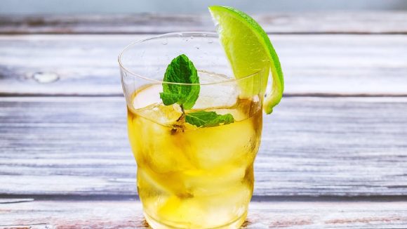 Healthy Drink: రోజూ నిమ్మరసం, మెంతుల నీరు తాగారంటే ఏం జరుగుతుందో మీరు ఊహించలేరు