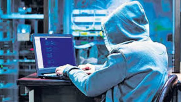 Cyber Crime: సైబర్ వలలో మాజీ డీజీపీ మనుమరాలు.. ఏకంగా రూ.1.2 కోట్లు ఖేల్‌ఖతం