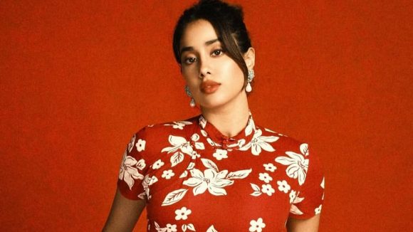 Janhvi Kapoor:మా పేర్లు వాడుకొని బ్రతుకుతున్నారు.. ఫైర్ అయిన జాన్వీ కపూర్!