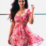 Jyoti Poorvaj: మిడ్డీలో బ్యాక్ అందాలతో రెచ్చగొడుతున్న జ్యోతి పూర్వాజ్!