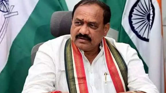 అసలు రాష్ట్రాన్ని దోచుకున్నదే కేసీఆర్ కుటుంబం.. మహేష్ కుమార్ గౌడ్ సంచలన వ్యాఖ్యలు