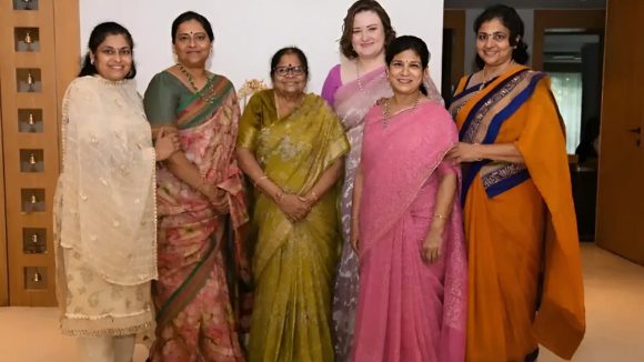 ఒకే ప్రేమ్ లో మెగా లేడీస్… చూడ్డానికి రెండు కళ్ళు సరిపోవట్లేదుగా!