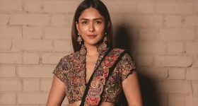 Mrunal Thakur: సిగ్గు లేకుండా అవకాశాలు అడిగాను.. కెరీర్ కష్టాలను బయట పెట్టిన మృణాల్!
