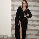 Neha dhupia: బ్లాక్ అవుట్ ఫిట్ లో చెమటలు పట్టిస్తూ రెచ్చగొడుతున్న విలన్ బ్యూటీ!