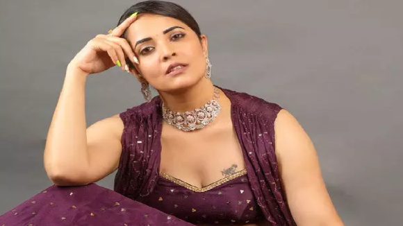 Anasuya Bharadwaj: అనసూయపై సోషల్ మీడియాలో అసభ్య పోస్టులు.. నిందితుడు అరెస్ట్..!