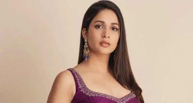 Lavanya Tripathi:ఫ్యామిలీ వాట్సాప్ గ్రూప్ పేరు బయటపెట్టిన లావణ్య త్రిపాఠి.. ఎక్కువ మెసేజ్లు చేసేది అతనే..!