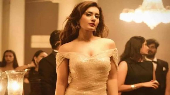 Raashi Khanna: ఆ సీన్ సమయంలో గొడవ.. మధ్యలో వెళ్లిపోదామనుకున్నాను.. రాశి ఖన్నా కీలక వ్యాఖ్యలు