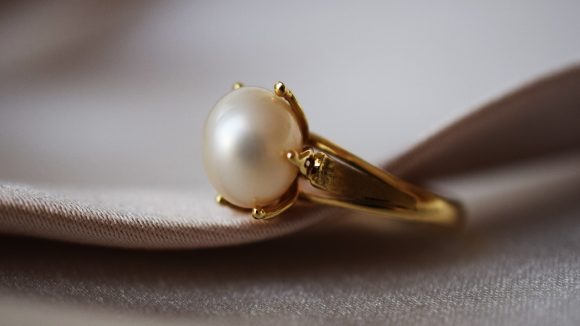 Pearl Ring:  ఈ రాశుల వారు ముత్యపు ఉంగరం ధరించడం ఏమాత్రం మంచిది కాదు