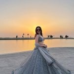 Pragya Jaiswal: సన్ సెట్ కి పోటిగా అందాల జాతర మొదలుపెట్టిన ప్రగ్యా జైస్వాల్!