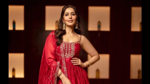 Raashii Khanna: పెళ్లి పై రాశి ఖన్నా కామెంట్స్.. పెళ్లెప్పుడో చెప్పిన ముద్దుగుమ్మ?