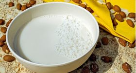Raw milk:  ముఖానికి పచ్చిపాలు రాస్తే చర్మం మెరిసిపోవడమే కాదు మురికి మొత్తం పోతుంది