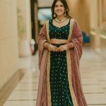 Sravanthi Chokarapu: గ్లామర్ తో ఆకట్టుకుంటున్న స్రవంతి చొక్కారపు.. ఫోటోలు వైరల్!
