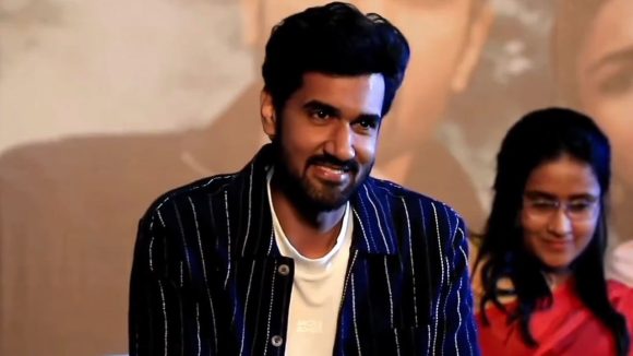 Santosh Sobhan: లేడీ డైరెక్టర్.. ఇలాంటి ప్రశ్నలే మానుకుంటే మంచిది.. మీడియాకు క్లాస్!