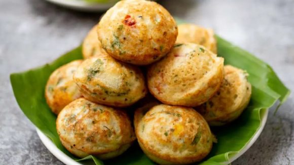 Spicy Paniyaram: స్పైసీ గుంతపొంగనాలు ఇలా చేస్తే కొబ్బరి చట్నీతో రుచి అదిరిపోతుంది