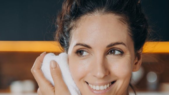 BlackHeads Removal: టవల్ ట్రిక్‌తో ముఖంపై ఉన్న బ్లాక్ హెడ్స్ ఇలా తొలగించుకోండి