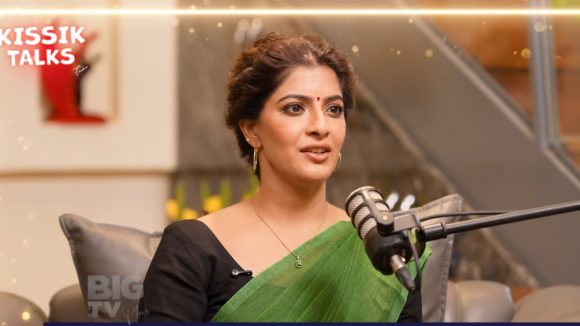 Varalakshmi Sarathkumar: రాజకీయాలపై వరలక్ష్మి ఆసక్తి.. తెలుగు , తమిళ్ రాష్ట్రాల నుండి పోటీ!