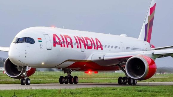 Air India Flight News: ఎయిర్ ఇండియా భారీ తప్పిదం.. ఢిల్లీ నుంచి కెనడా వెళ్లాల్సిన విమానం.. చైనా నుంచి మళ్లీ వెనక్కి!