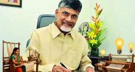 అంబానీ ఫ్యామిలీ మాత్ర‌మే సోఫాల్లో ఎందుకు కూర్చుంటుంది.. మిగతా ఓనర్లకు ఆ ఛాన్స్ లేదా ?
