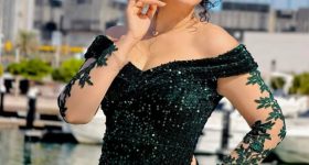 Apsara Rani : గ్రీన్ డ్రెస్ లో గార్జీయస్ లుక్ లో ఆర్జీవి బ్యూటీ స్టిల్స్.. చూపు తిప్పుకోవడం కష్టమే..