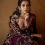 Ashika Ranganath : ట్రెడిషినల్ లుక్ లో మతిపోగొడుతున్న ఆషిక.. రెండు కళ్లు చాలట్లేదు..
